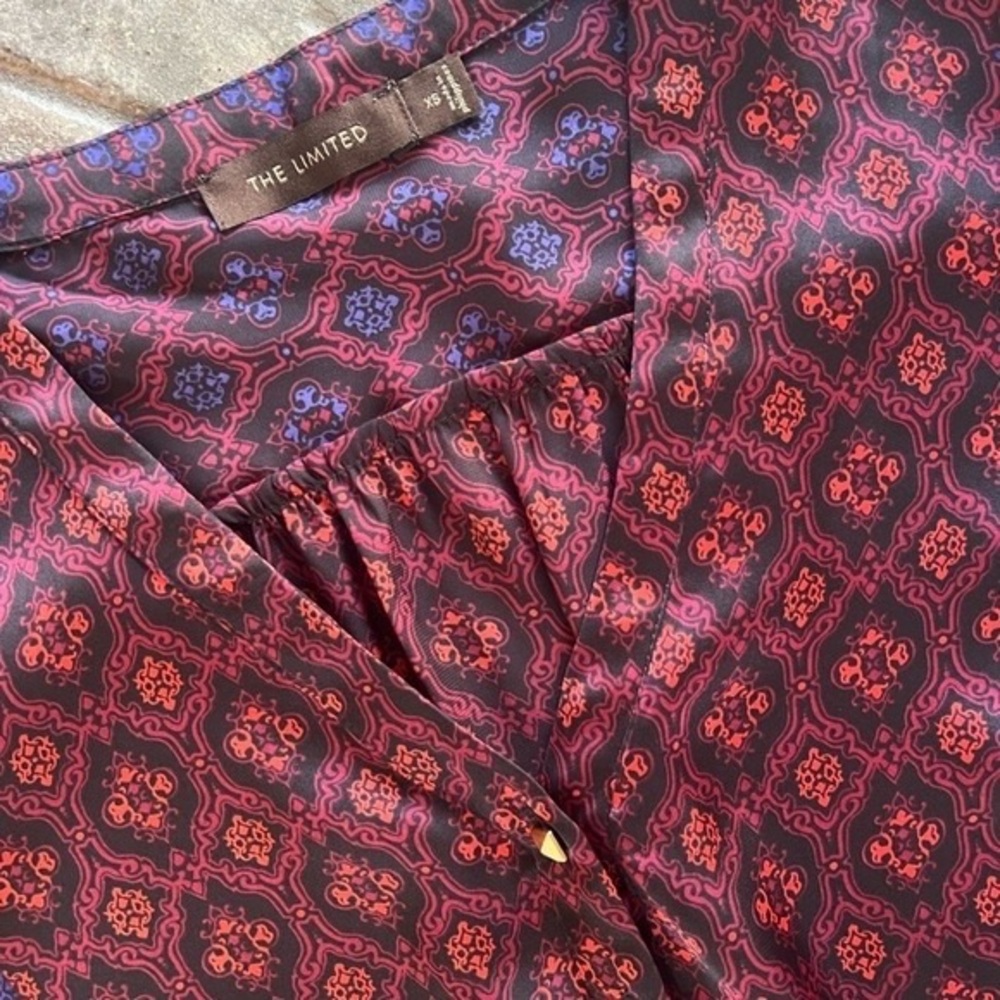 The Limited Burgundy and Navy Geometric Top